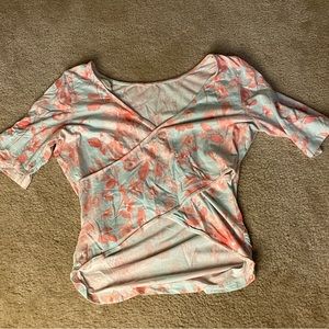 Cropped Cross Floral Tee - Large